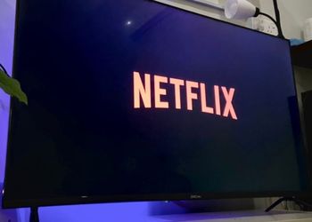 استديو بسرير ماستر 