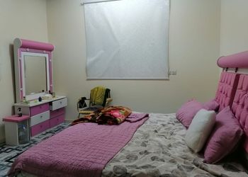 دور ارضي بمجالس وغرف نوم