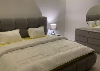 شقة بصالة وغرفة نوم