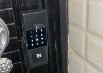 استديو بدخول ذاتي وسرير مريح 