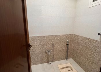 شاليه بمسبح خارجي ودخول ذاتي 