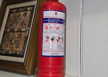 استديو بسرير ماستر وجلسة مريحة 