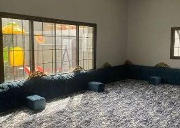 شاليه بجلسة  والعاب اطفال ومسبح