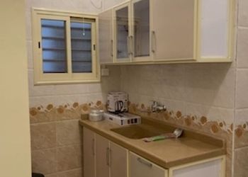 شقة بصالة 