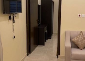 شقة بصالة 
