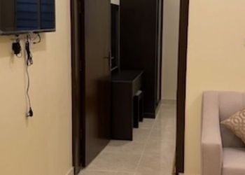 شقة بصالة 