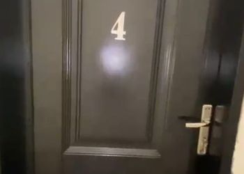 استديو بسرير ماستر وجلسة جانبية