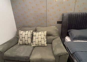 استديو بسرير ماستر وأثاث مريح 