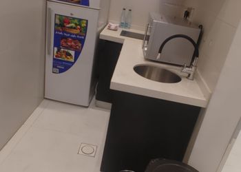شاليه بمسبح وغرفة نوم للعرسان