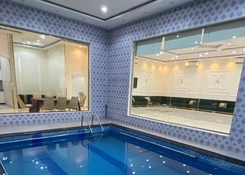 شالية بمجلس مطل على المسبح 
