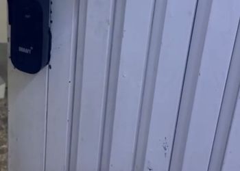 شقة بغرفة معيشة وغرفتين نوم 