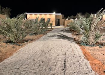 شاليه بمجلس واسع وألعاب أطفال