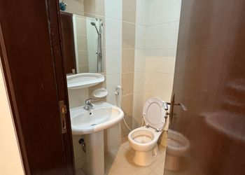 شقة بغرفتين نوم وصالة 