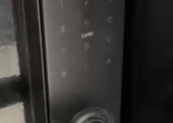 استديو بسرير ماستر 
