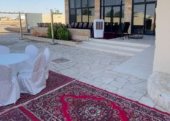 مزرعة بمجالس واسعة وأجواء ممتعة