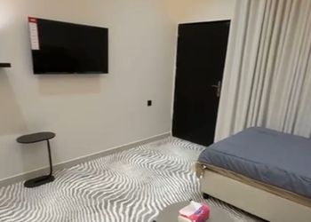 استديو بسرير ماستر ودخول ذاتي