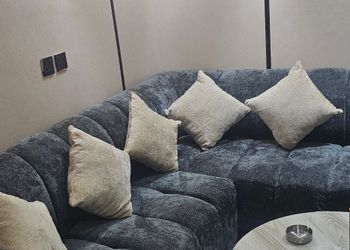 استديو بسرير ماستر وجلسة 