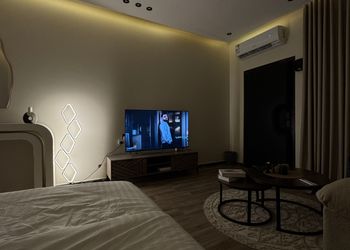 استديو بسرير ماستر وجلسة جانبية 