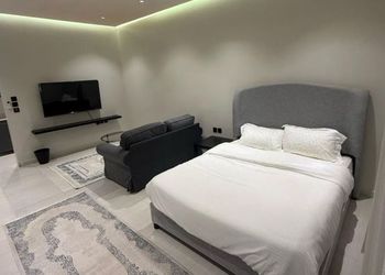 استديو بدخول ذاتي وسرير مريح 