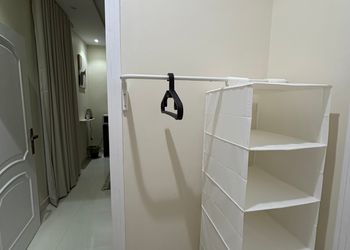 استديو بسرير ماستر وجلسة جانبية