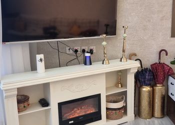 شاليه بمسطح اخضر وجلسة خارجية 