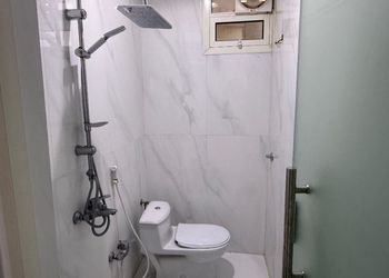 شقة بغرفة نوم ومطبخ