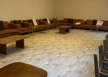 استراحة بمجلس وجلسة خارجية 