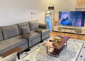 شقة بغرفتين نوم وصالة 