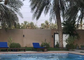 استراحة بمجلس وجلسة خارجية 