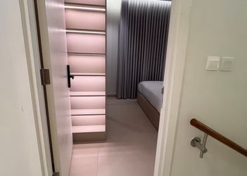 فيلا بصالة أنيقة وثلاث غرف نوم 
