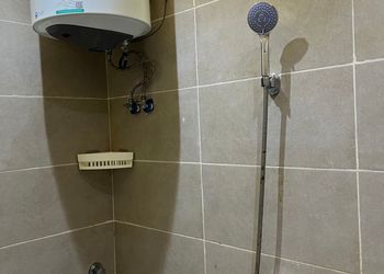 استديو بسرير ماستر وجلسة جانبية