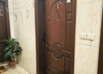 شقة بصالة وغرفة نوم
