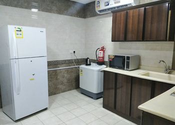 شقة بصالة وغرفة نوم