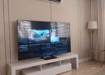 فيلا بصالة انيقة وجلسة خارجية