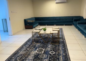 شاليه بمسبح خارجي وجلسة خارجية