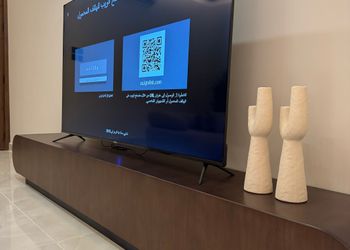 شقة بدخول ذاتي وصالة أنيقة 