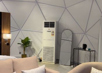 شاليه بتصميم مميز ومسبح خارجي 