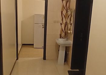 شقة بغرفتين نوم وصالة 