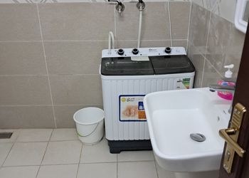 شقة بغرفتين نوم وصالة 