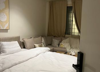 استديو بسرير ماستر
