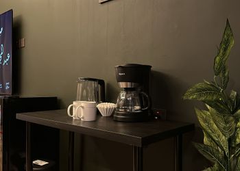 استديو بسرير ماستر