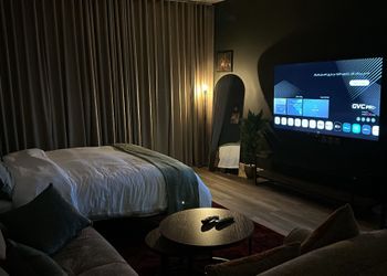 استديو بسرير ماستر