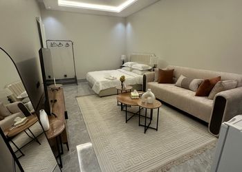 استديو هادئ بسرير ماستر 