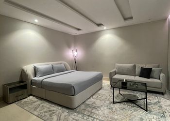استديو بتصميم أنيق ودخول ذاتي