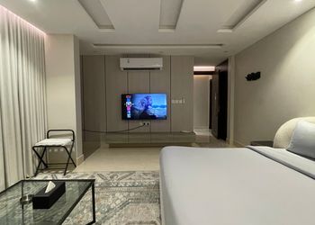 استديو بتصميم أنيق ودخول ذاتي