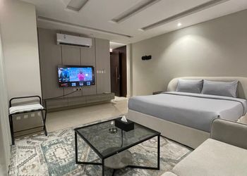 استديو بتصميم أنيق ودخول ذاتي