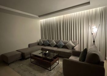 شقة بغرفة نوم وتصميم هادئ 