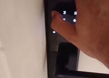 استديو هادئ بسرير ماستر