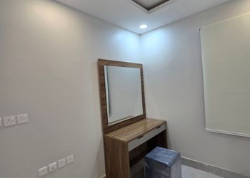 شقة بصالة أنيقة وغرفة نوم