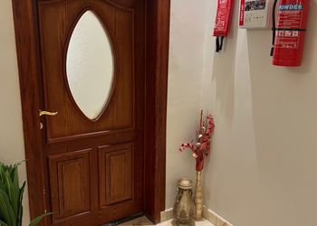 شقة بغرفتين نوم وصالة 